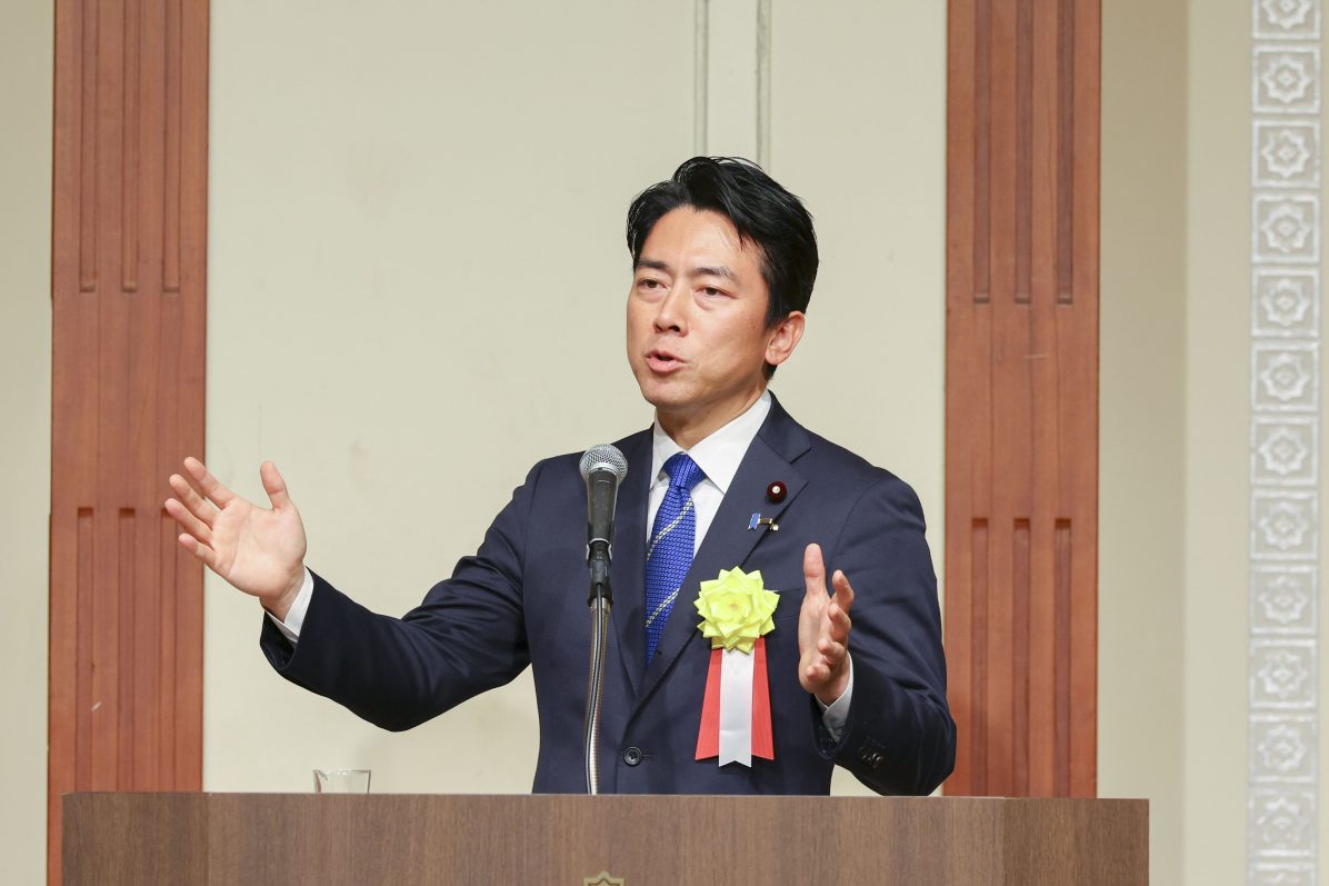 今年は違う大臣です」――小泉進次郎防衛大臣が2年連続で自民党札連